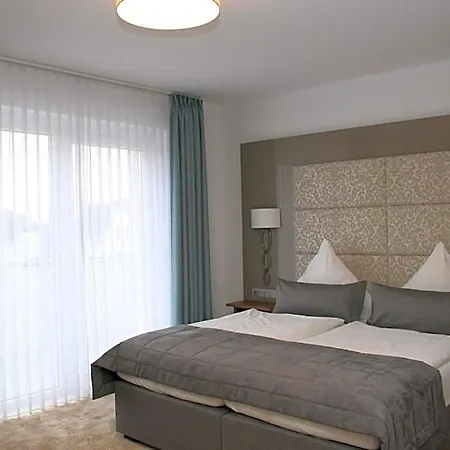 Petersen מלון 3*