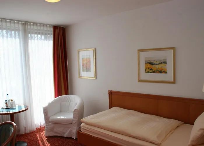 Отель Petersen 3*