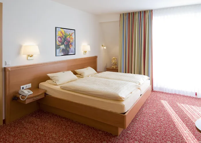 Отель Petersen Бад-Цвишенан